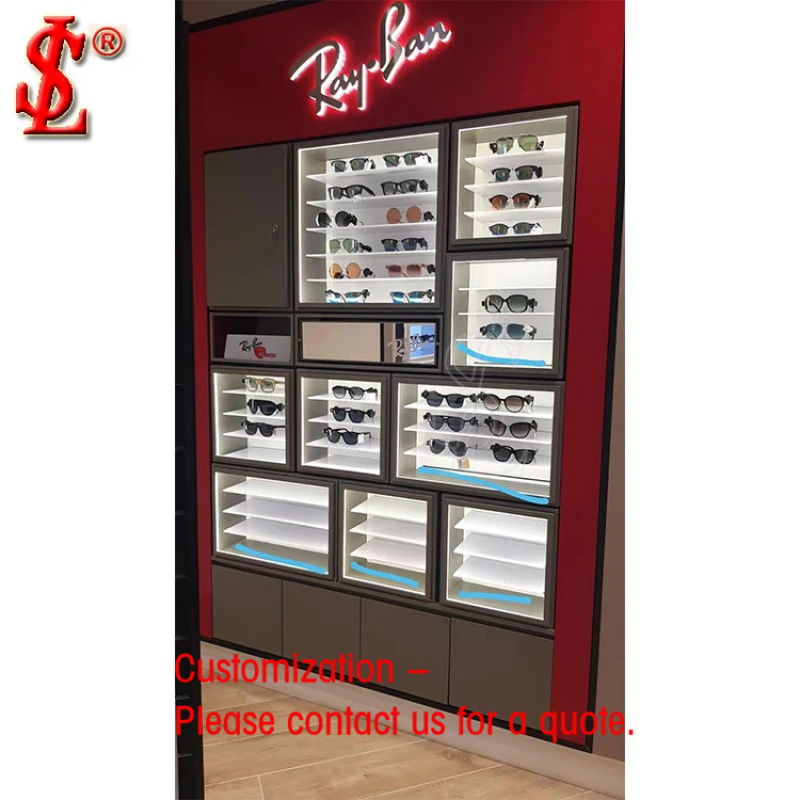 Interior Design Retail - Rak Display Kacamata Fashion Retail dengan