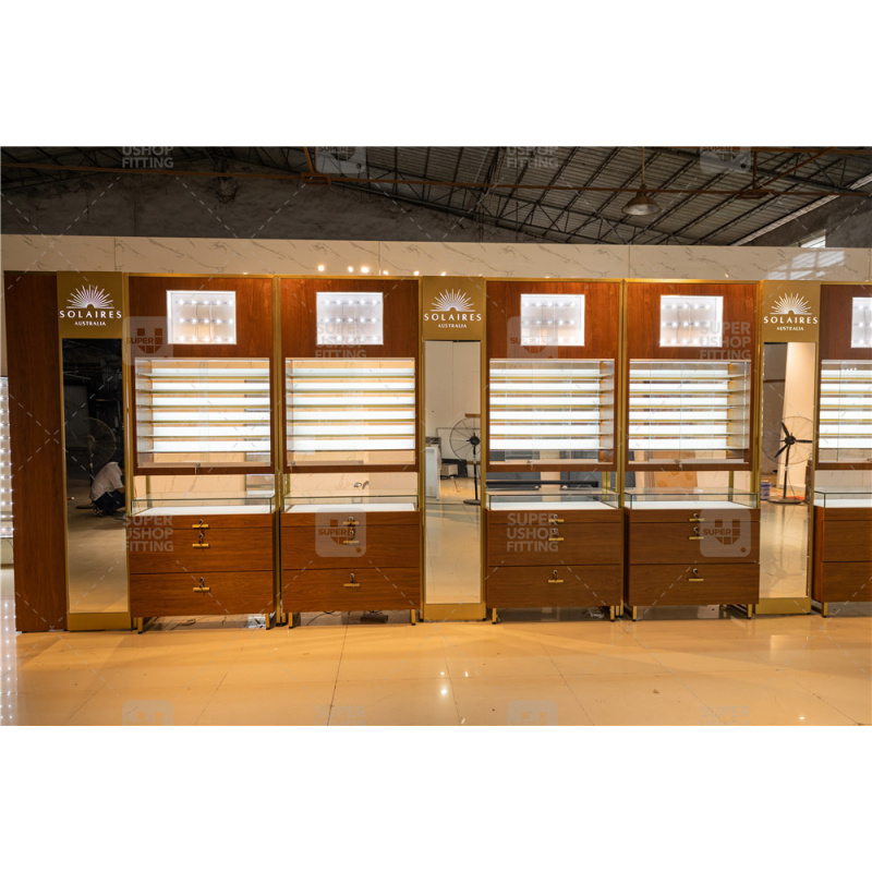 Desain Interior Toko Kacamata  - Interior Design Retail ulasan dan harga